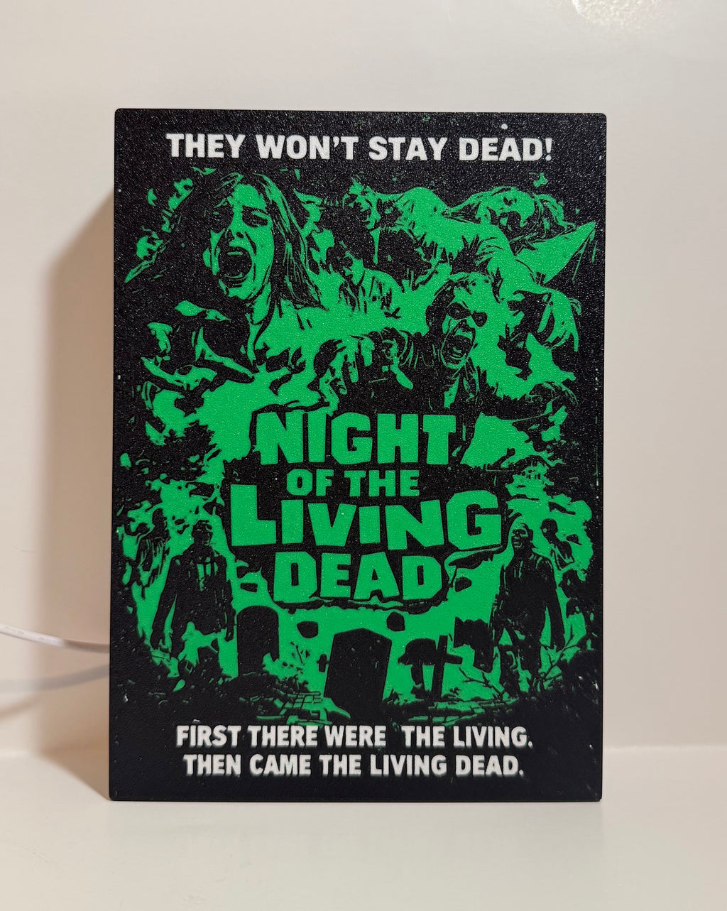Night of the Living Dead “They Won’t Stay Dead” Lightbox – Officially Licensed Horror Shelf Decor